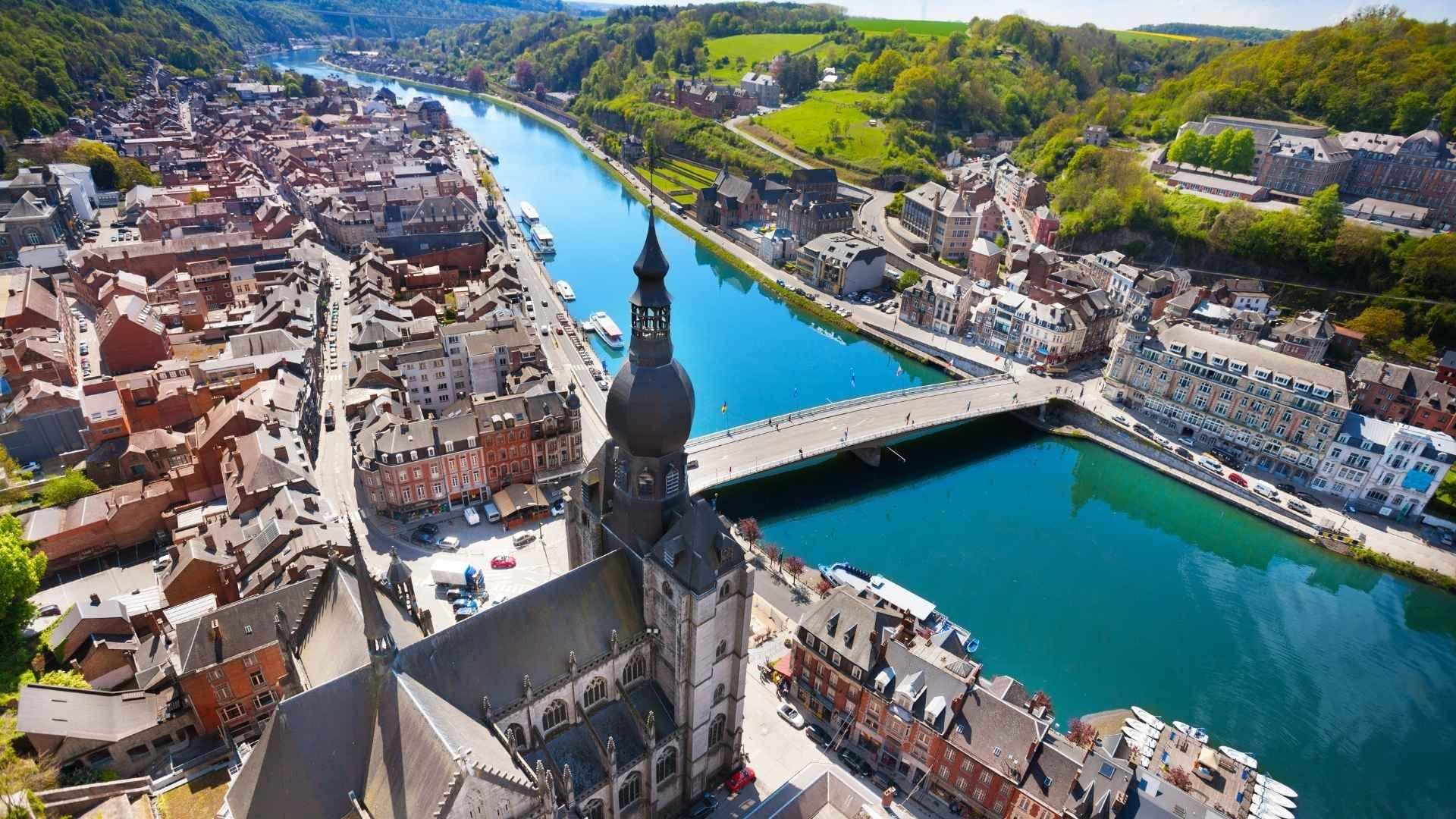 Tips voor een gezinsvakantie in de belgische gaulle de saxofoonbrug