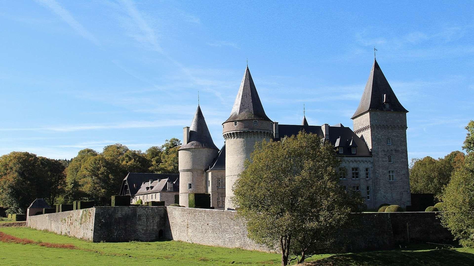 Kasteel van Fontaine in de Belgische Ardennen